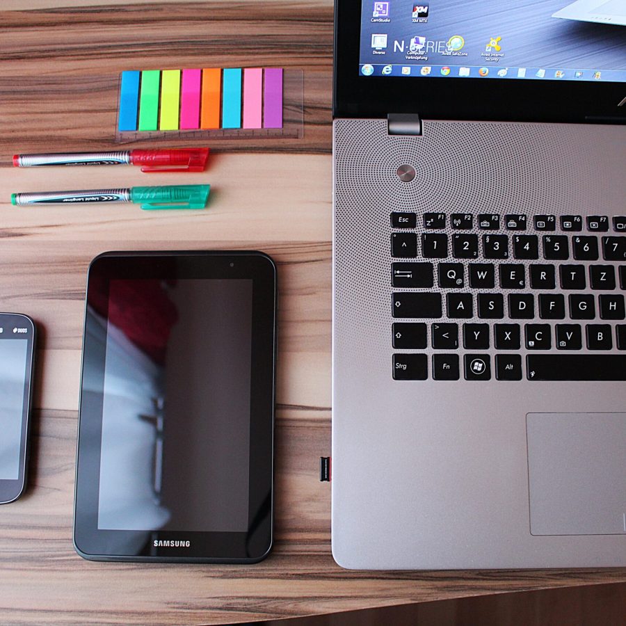 laptop-smartphone-technology-tablet-office-gadget-1083583-pxhere.com laptop-smartphone-technology-tablet-office-gadget-1083583-pxhere.com